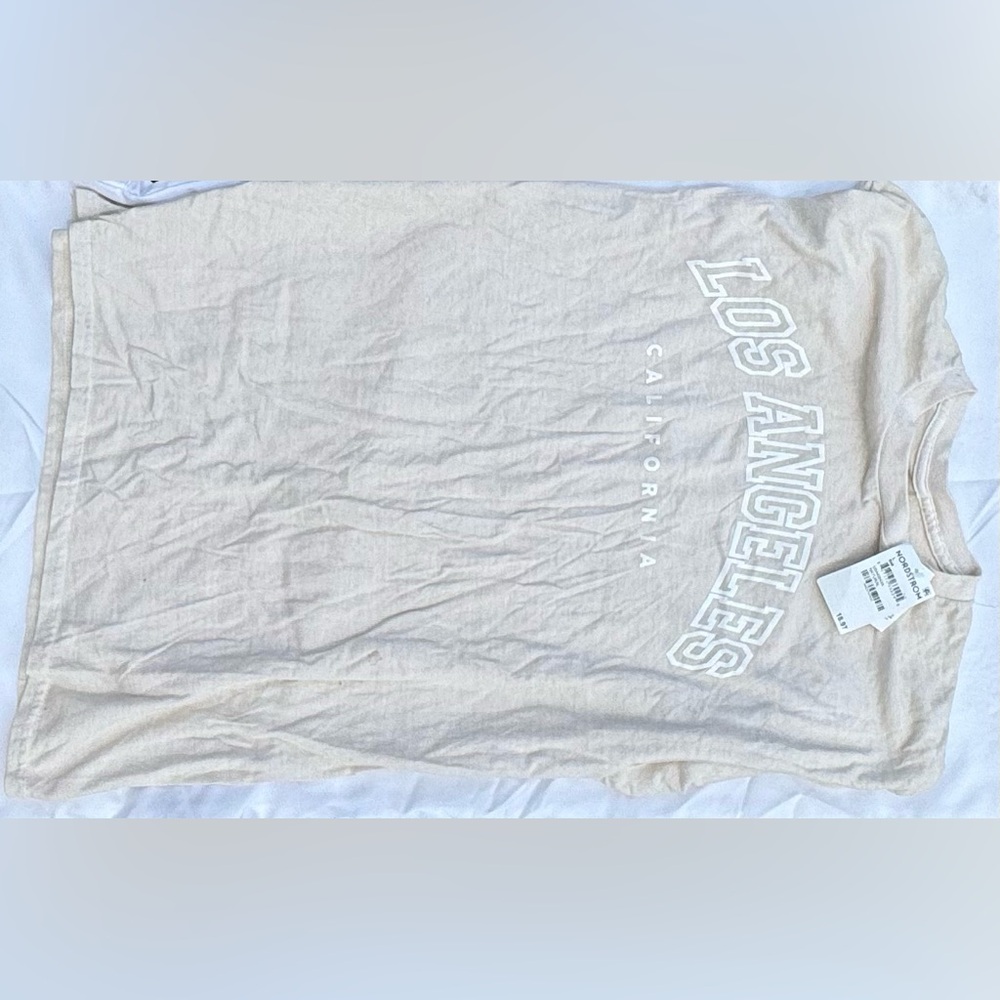 Los Angeles California T-shirt NWT in perfect condition!